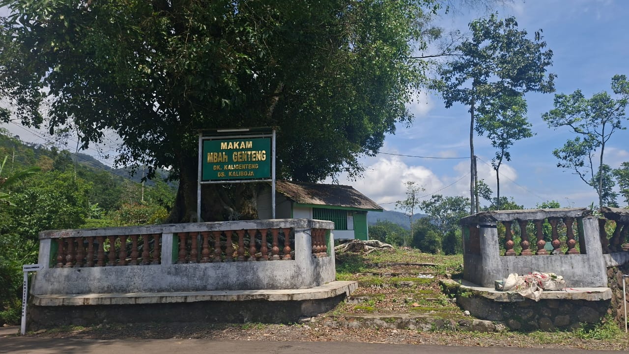 ZIARAH MAKAM SUNAN KALIGENTENG